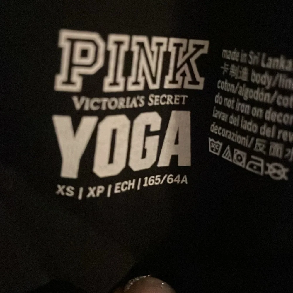 Pink‎ by Victoria’s Secret yoga pants. Size XS. Good preloved condition. - Picture 2 of 3